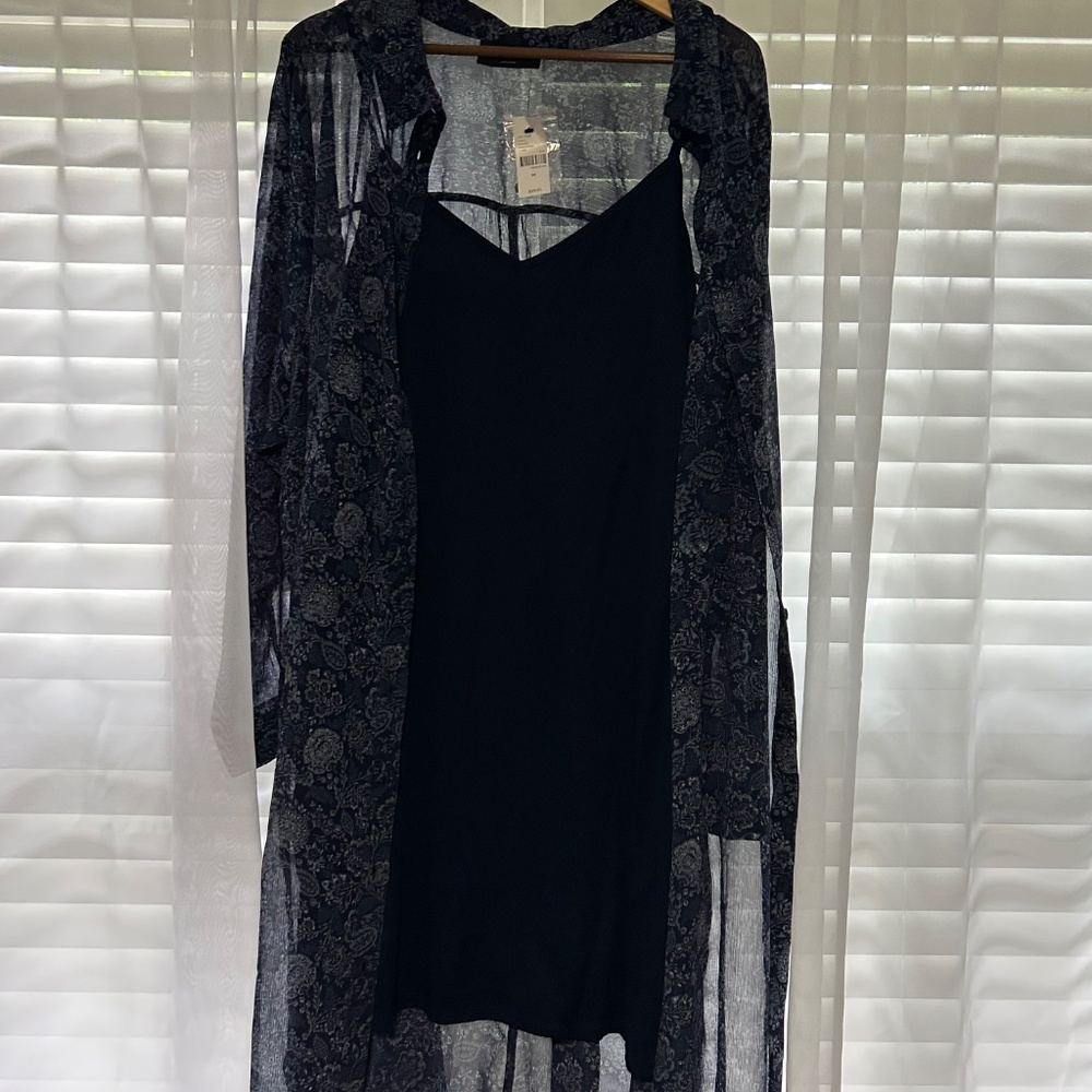 Dress - Picture 3 of 4